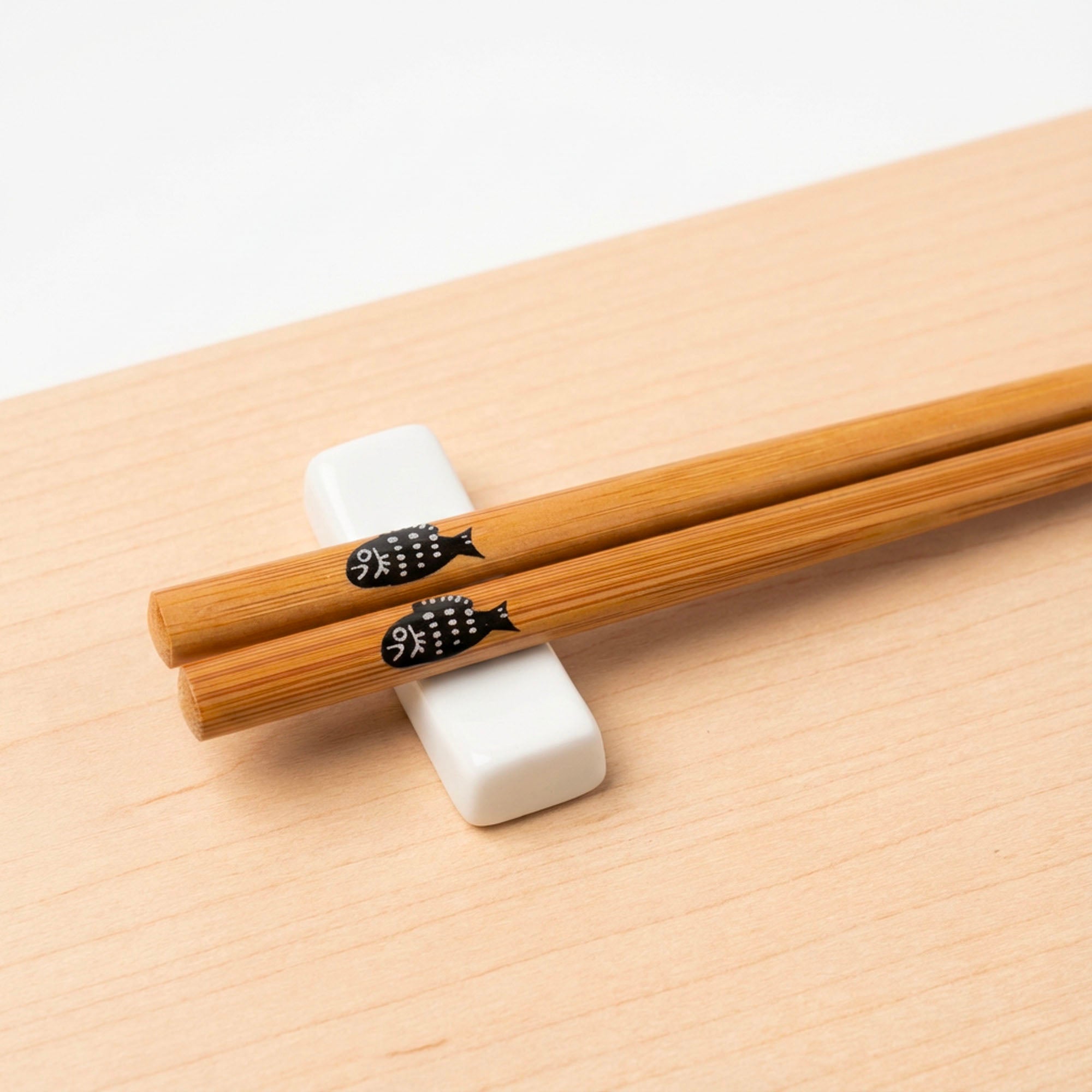Bamboo Chopsticks with Fish Design | Set of 2 - Bamboo Switch