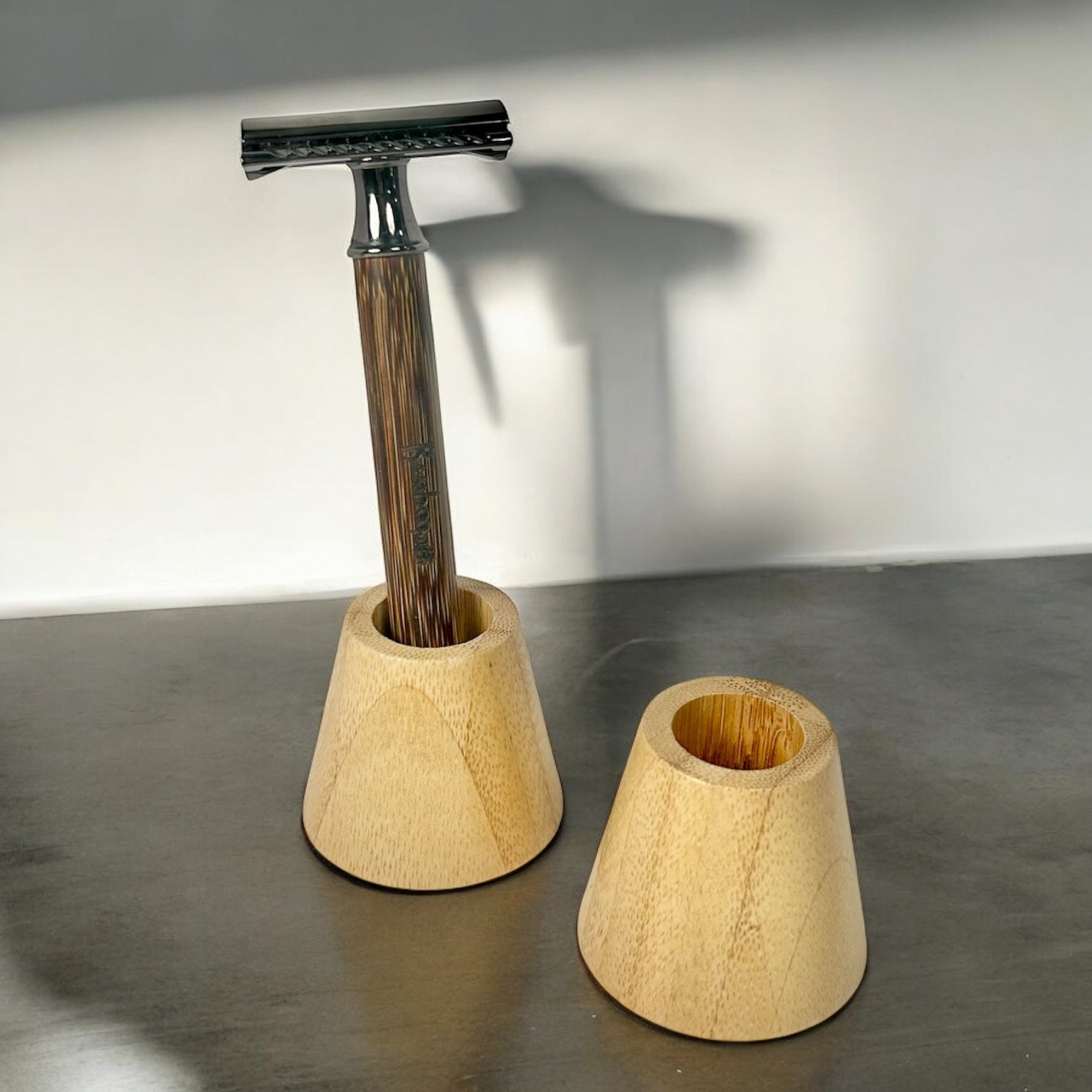 Bamboo Razor Holder - Bamboo Switch