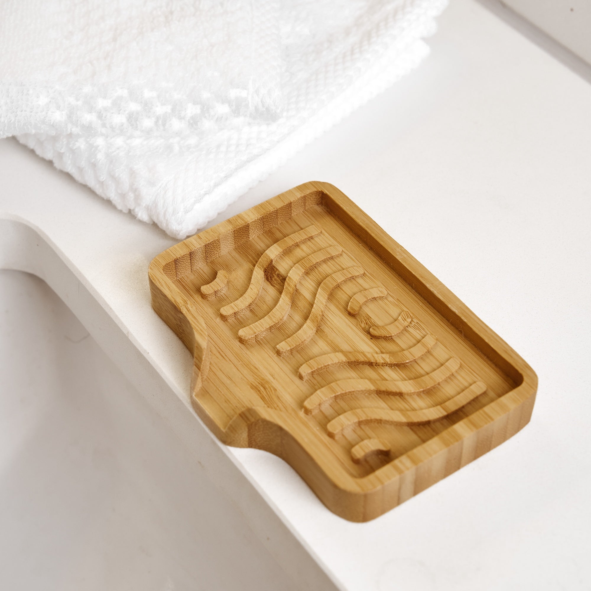 Bamboo Soap Lift | Wavy - Bamboo Switch