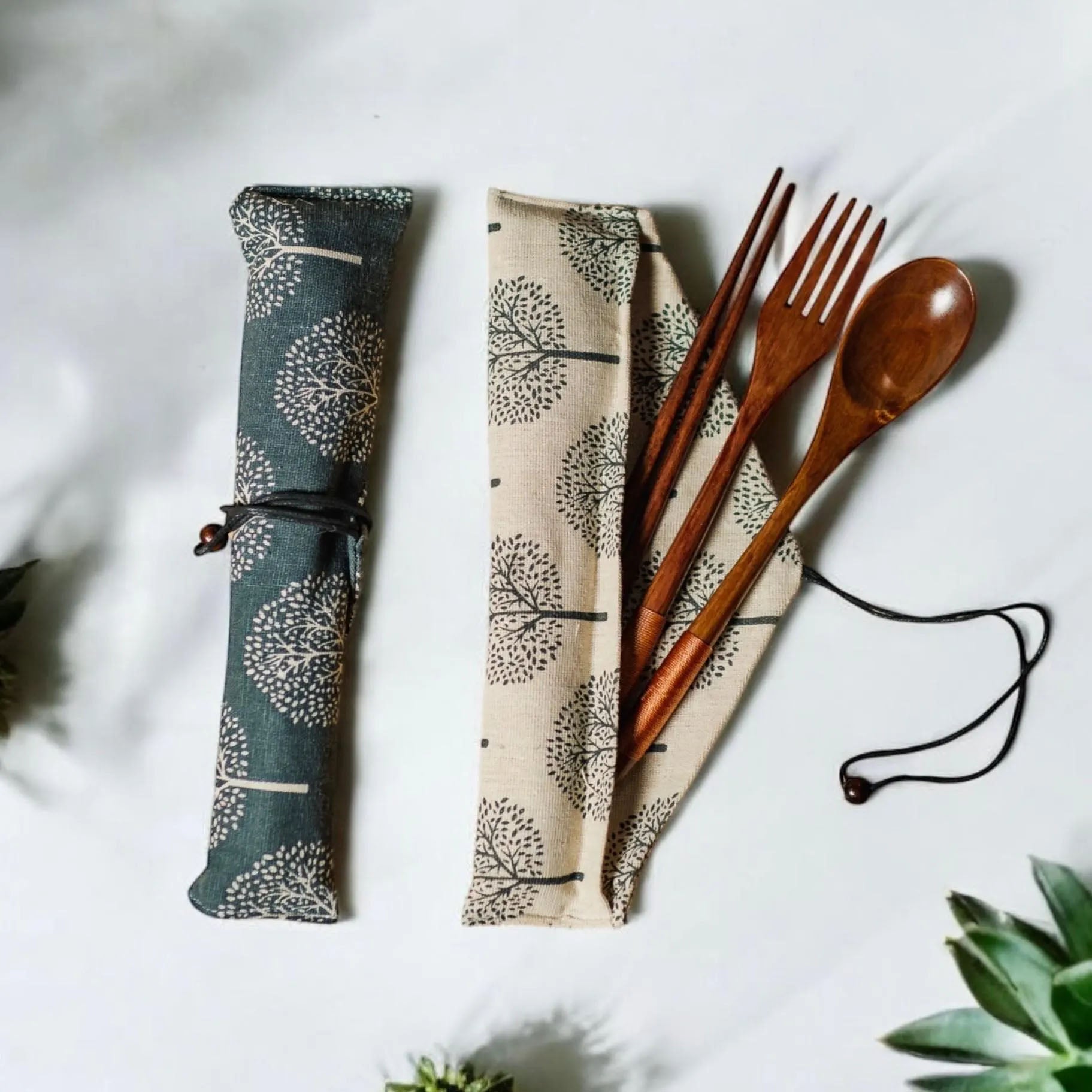 Coconut Flatware Travel Set - Bamboo Switch