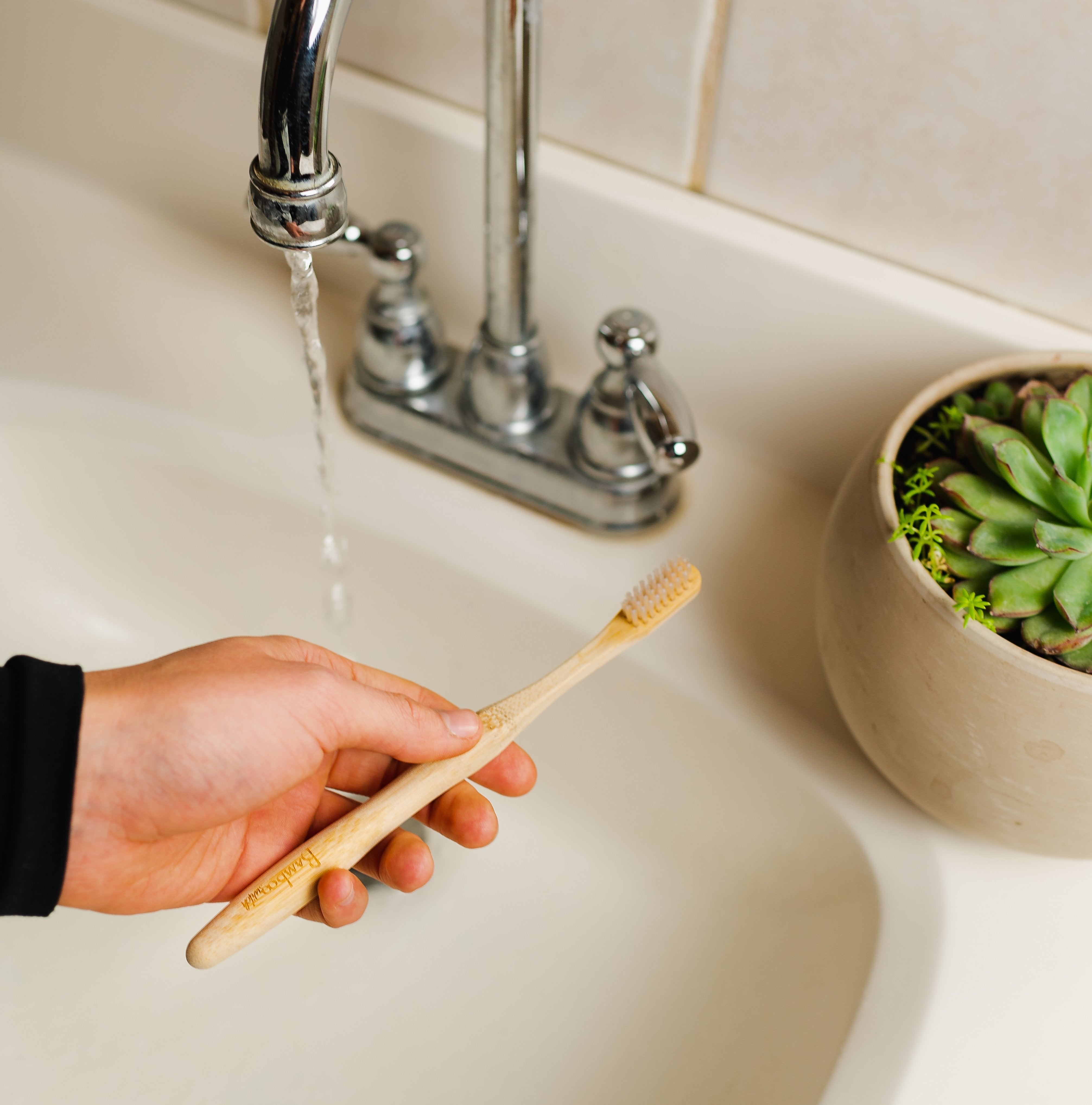 Bamboo Toothbrush | Compostable Bristle - Bamboo Switch