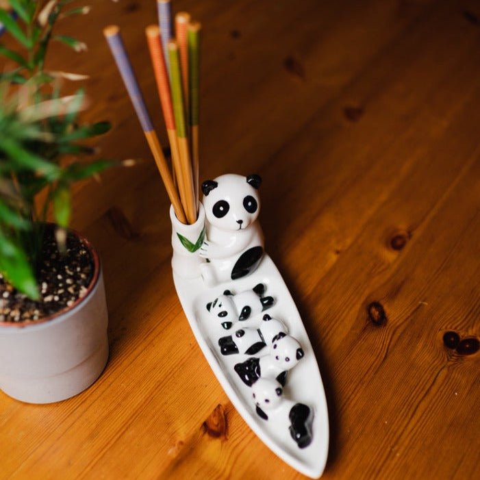 Hand Painted Porcelain Panda Sushi Holder - Bamboo Switch