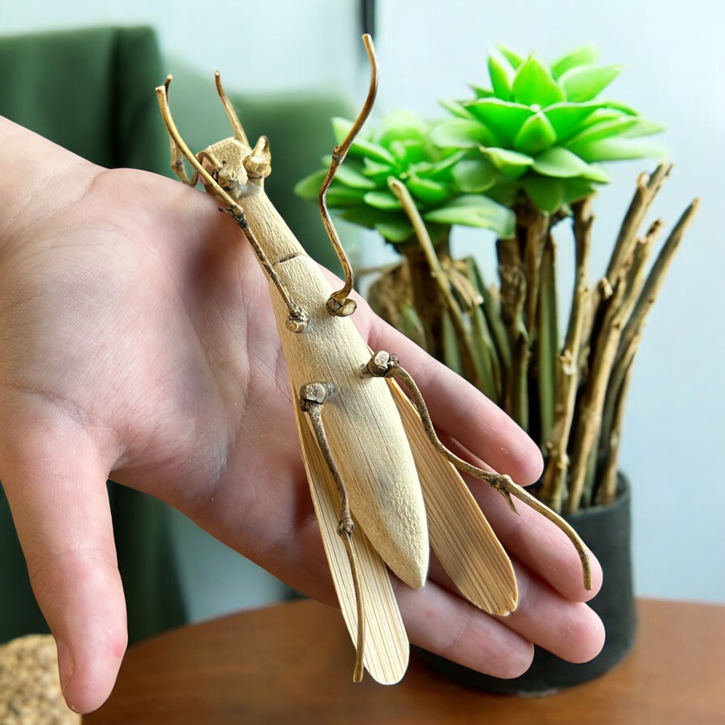 Bamboo Praying Mantis - Bamboo Switch