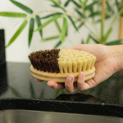 Cleaning Brush - Sisal & Coconut Bristle - Bamboo Switch