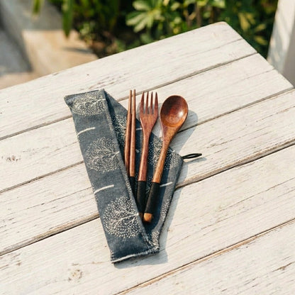 Coconut Flatware Travel Set - Bamboo Switch