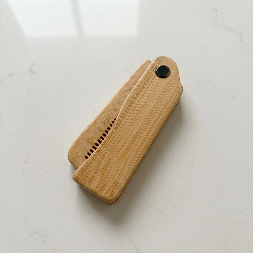 Foldable Bamboo Hair Comb - Bamboo Switch