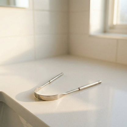 Tongue Scraper | Stainless Steel - Bamboo Switch