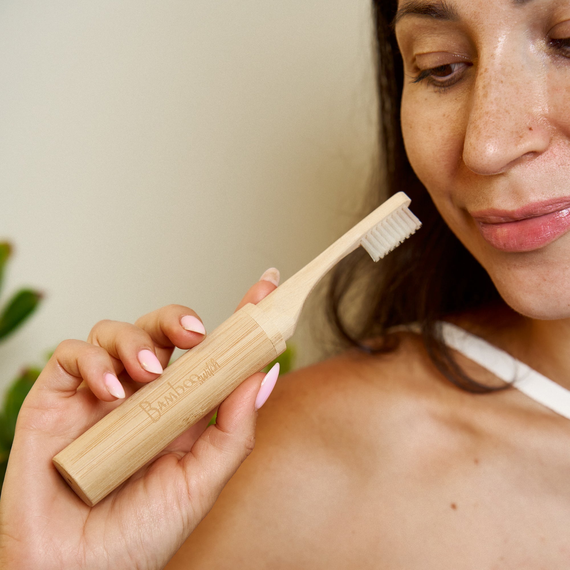 Travel Toothbrush 4 PCS - Bamboo Switch