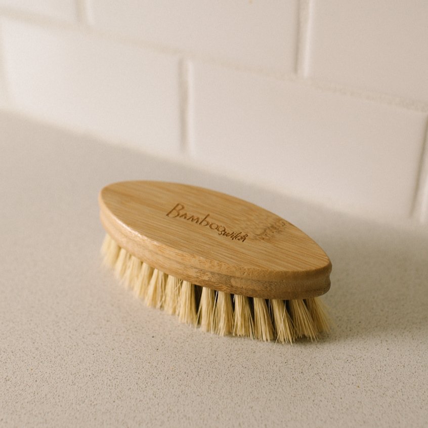 Kitchen Cleaning Brush Wood Handle Sisal Bristles Scrub Brush for